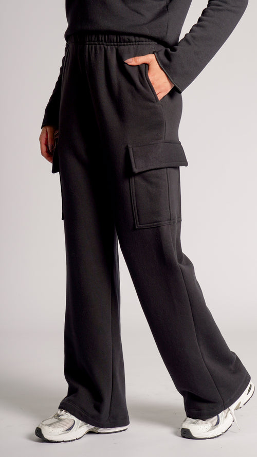 Calça Moletom Cargo Premium - Preta