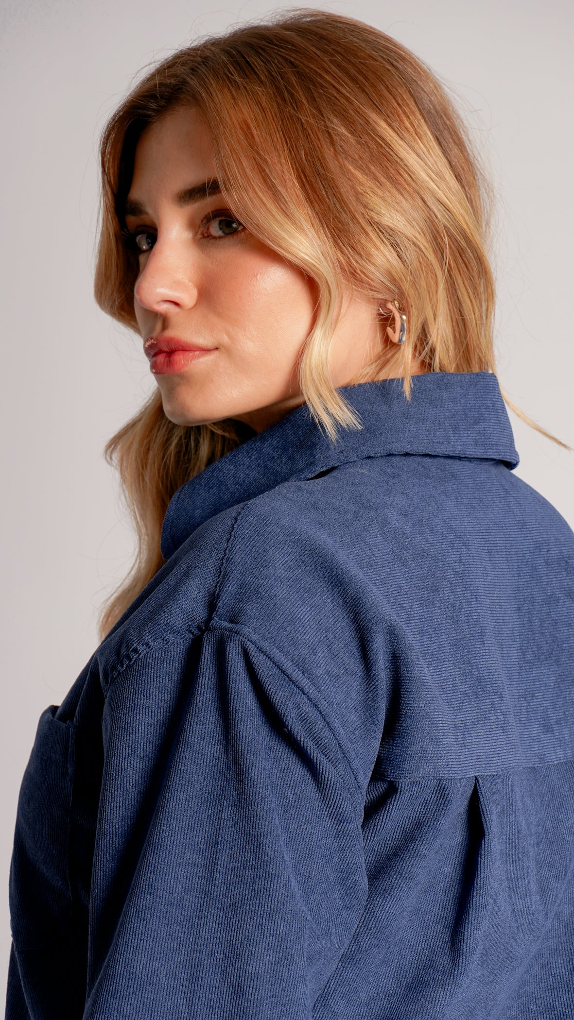 Camisa Cotelê Manga Longa - Azul