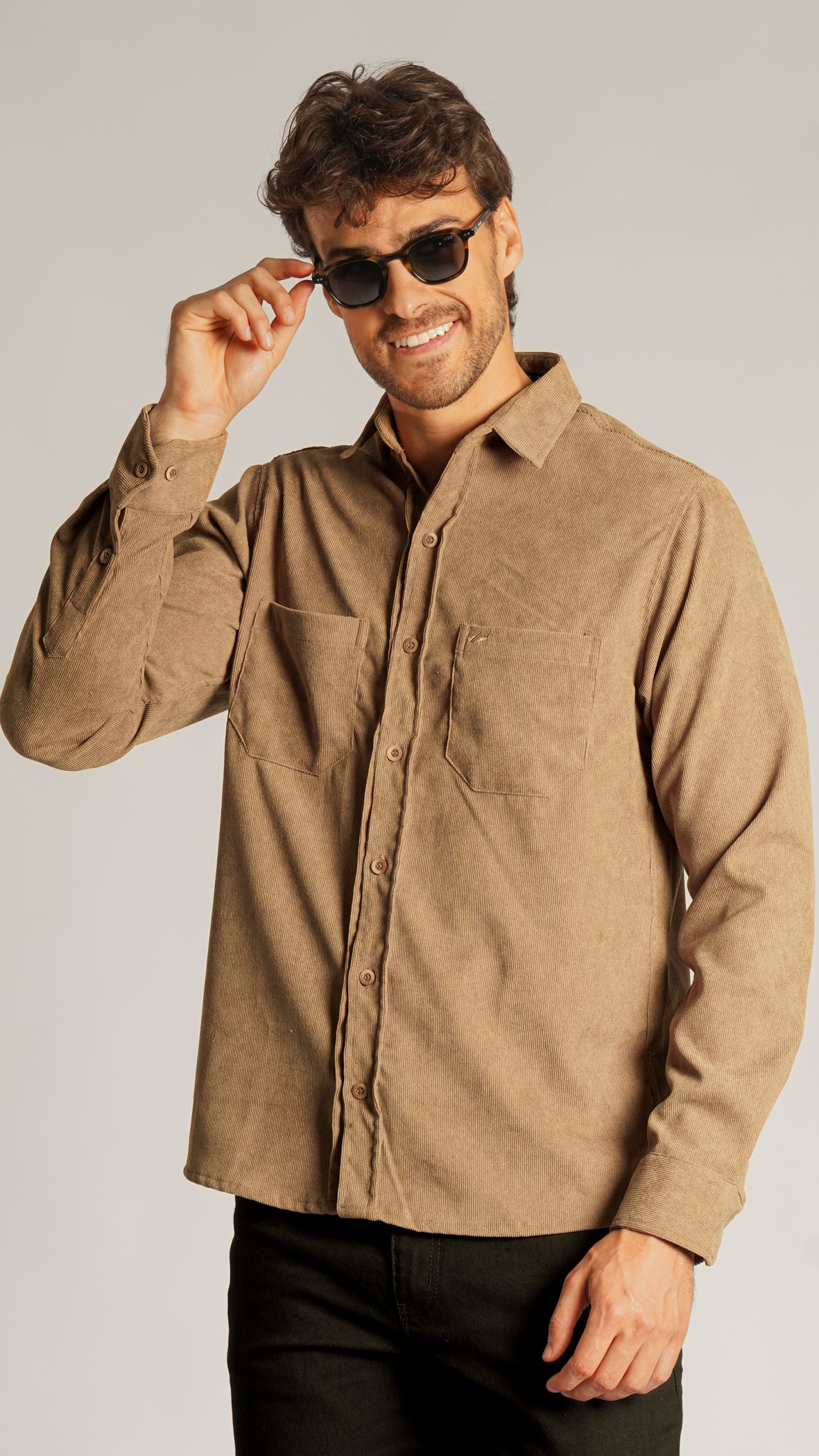 Camisa Cotelê Manga Longa - Bege