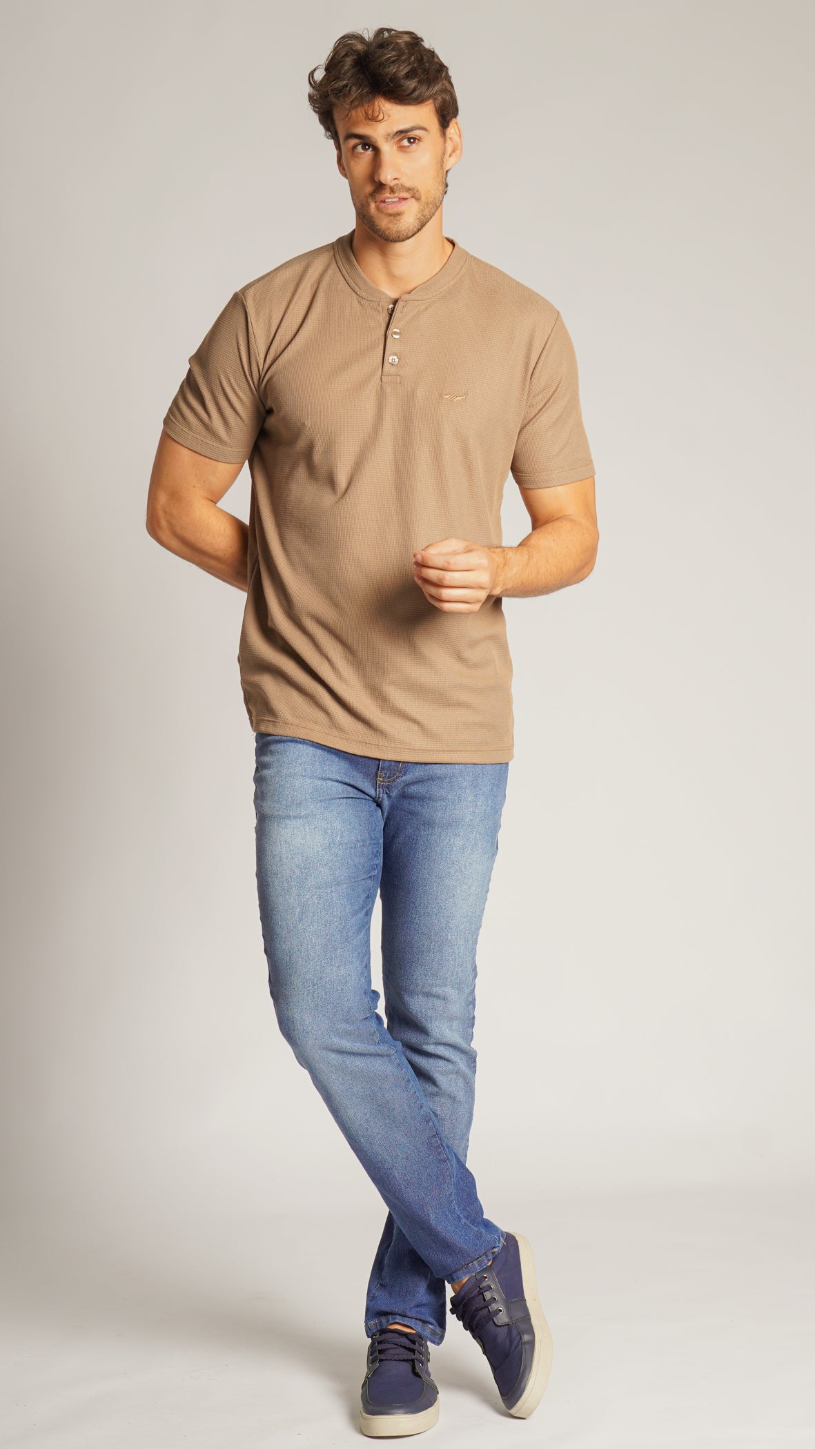 Camiseta Tricô Gola Portuguesa - Bege