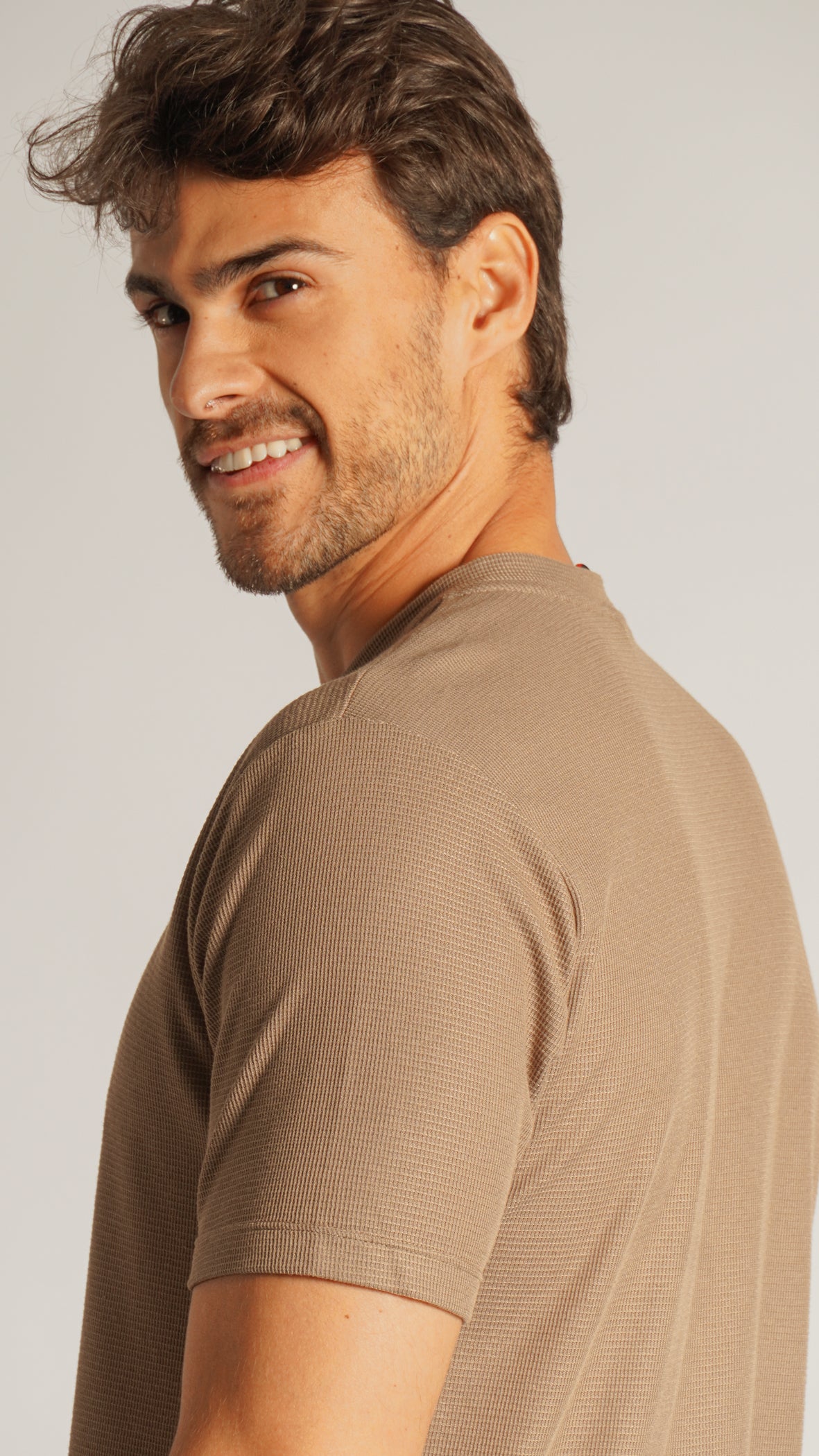 Camiseta Tricô Gola Portuguesa - Bege