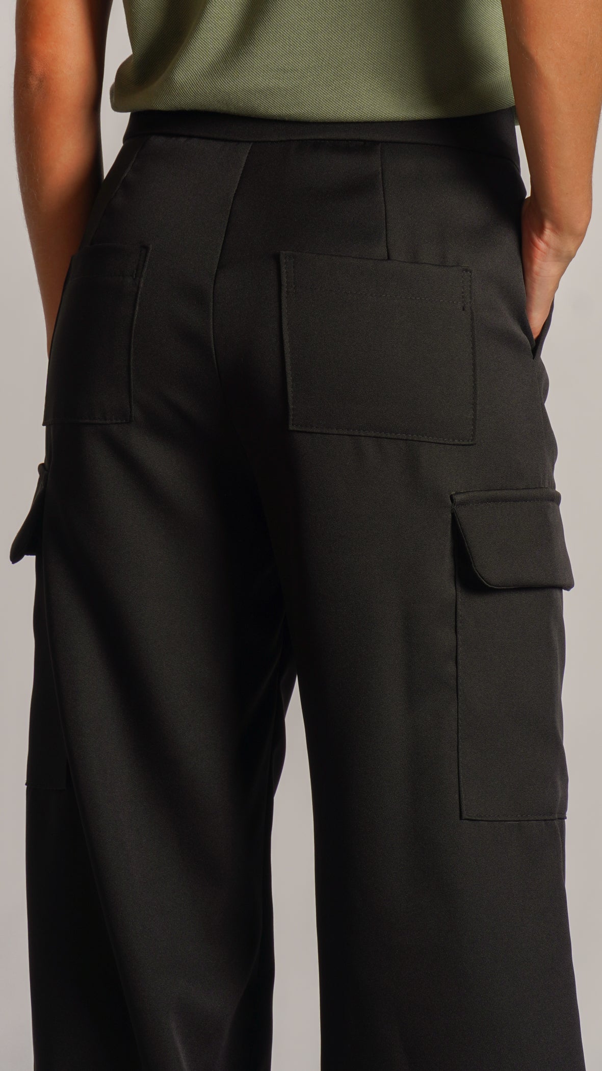 Calça Alfaiataria Cargo - Preta