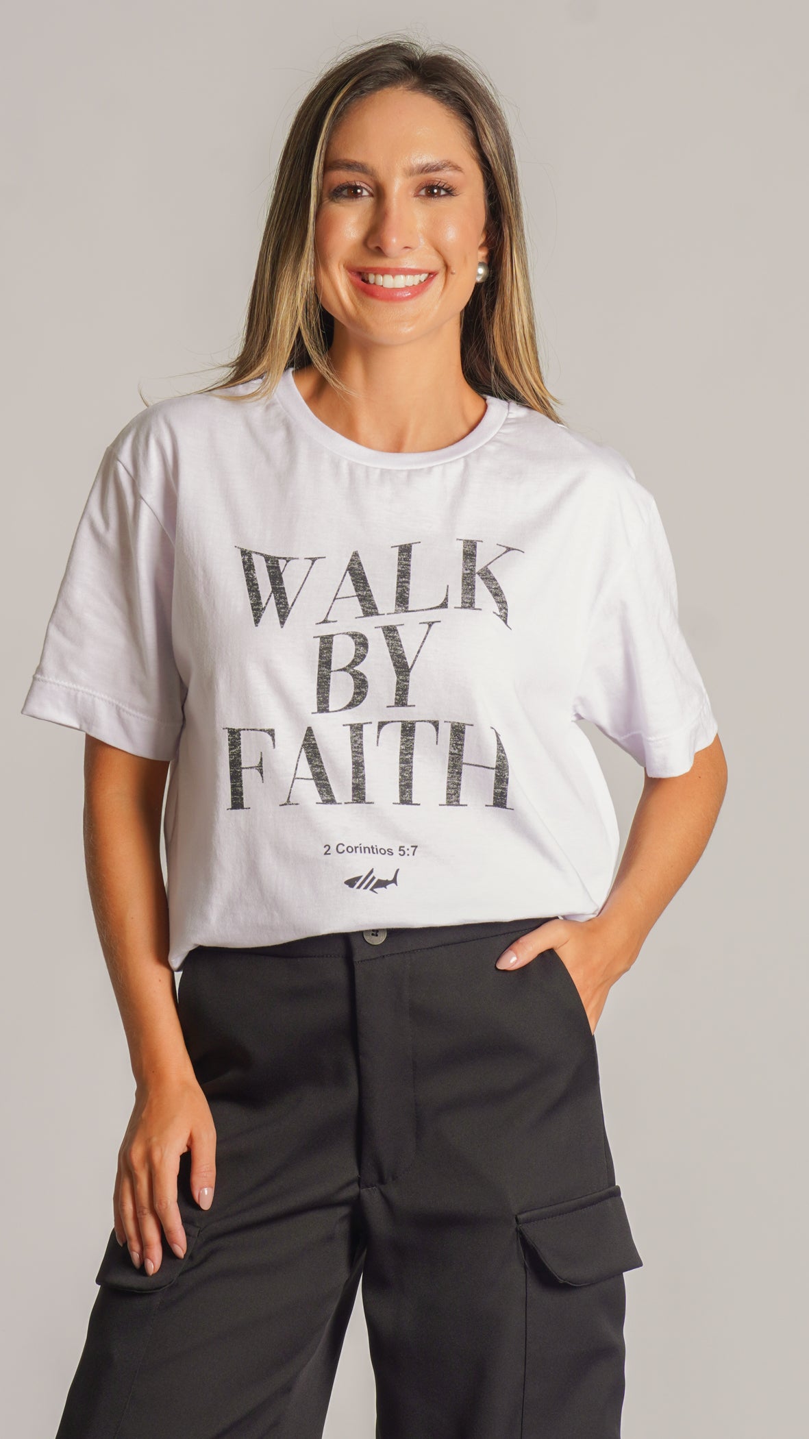 Camiseta Oversized Walk By Faith - Branca