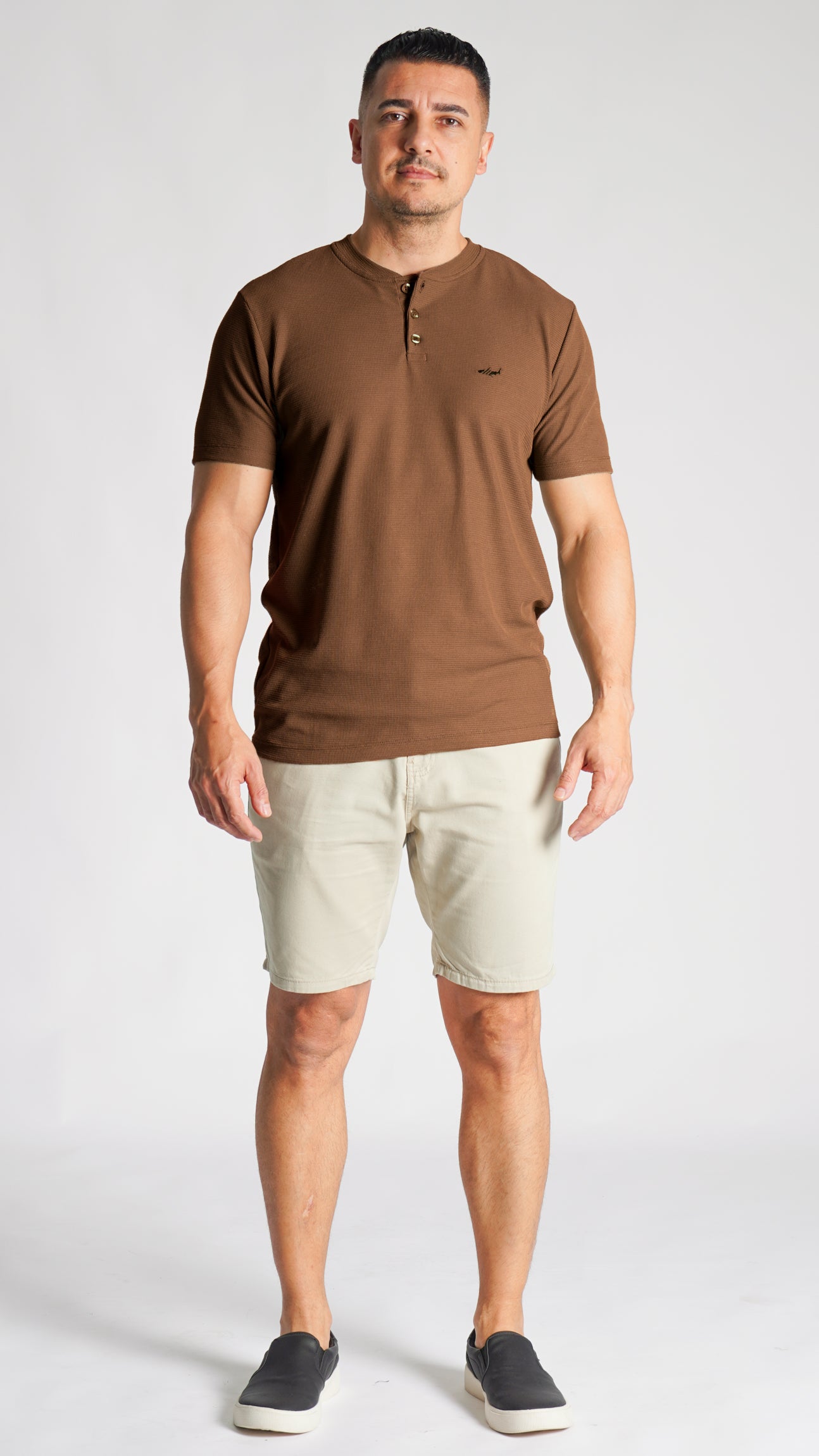 Camiseta Tricô Gola Portuguesa - Marrom