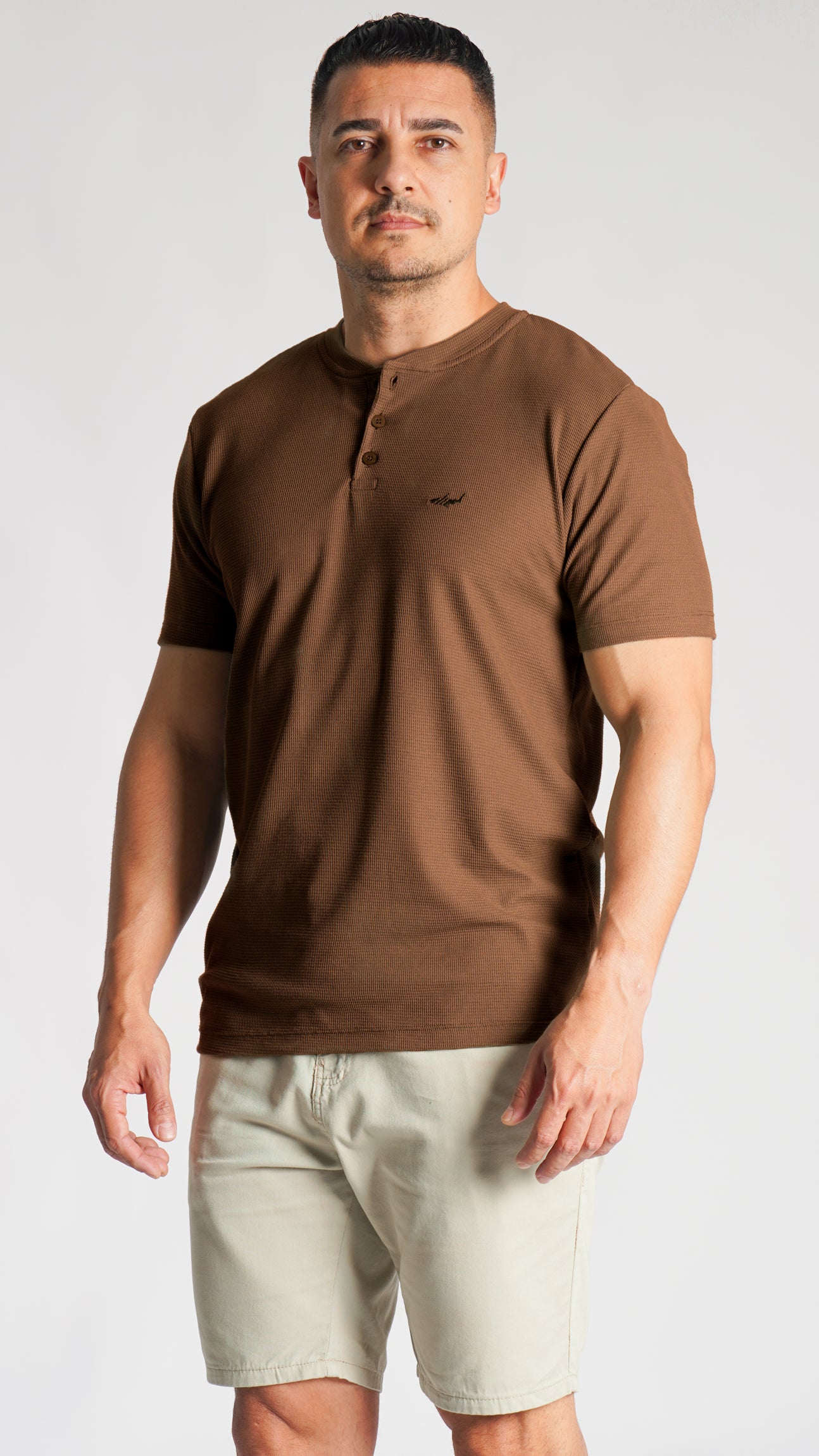 Camiseta Tricô Gola Portuguesa - Marrom