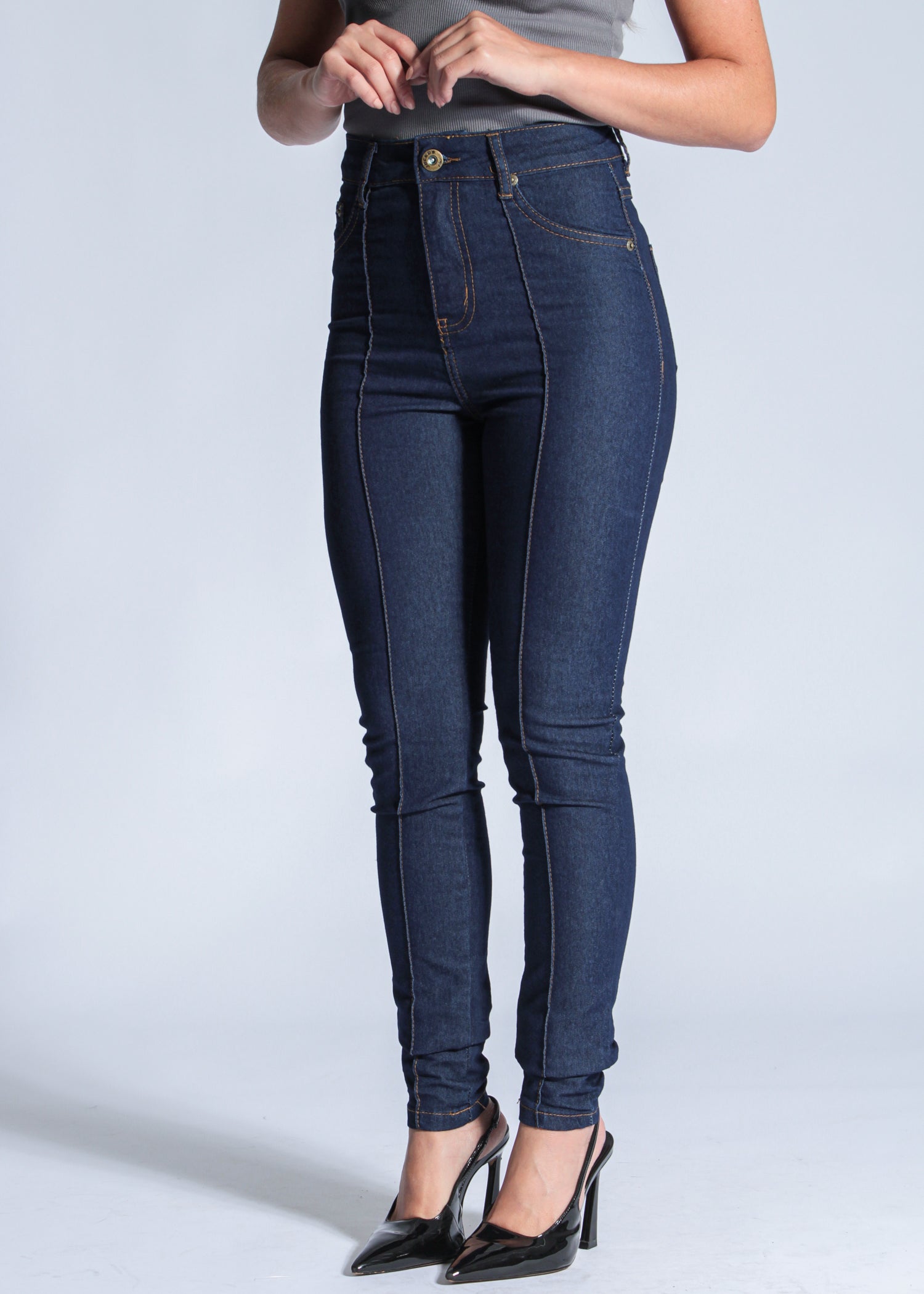 Calça Jeans Skinny Nervura - Amaciada