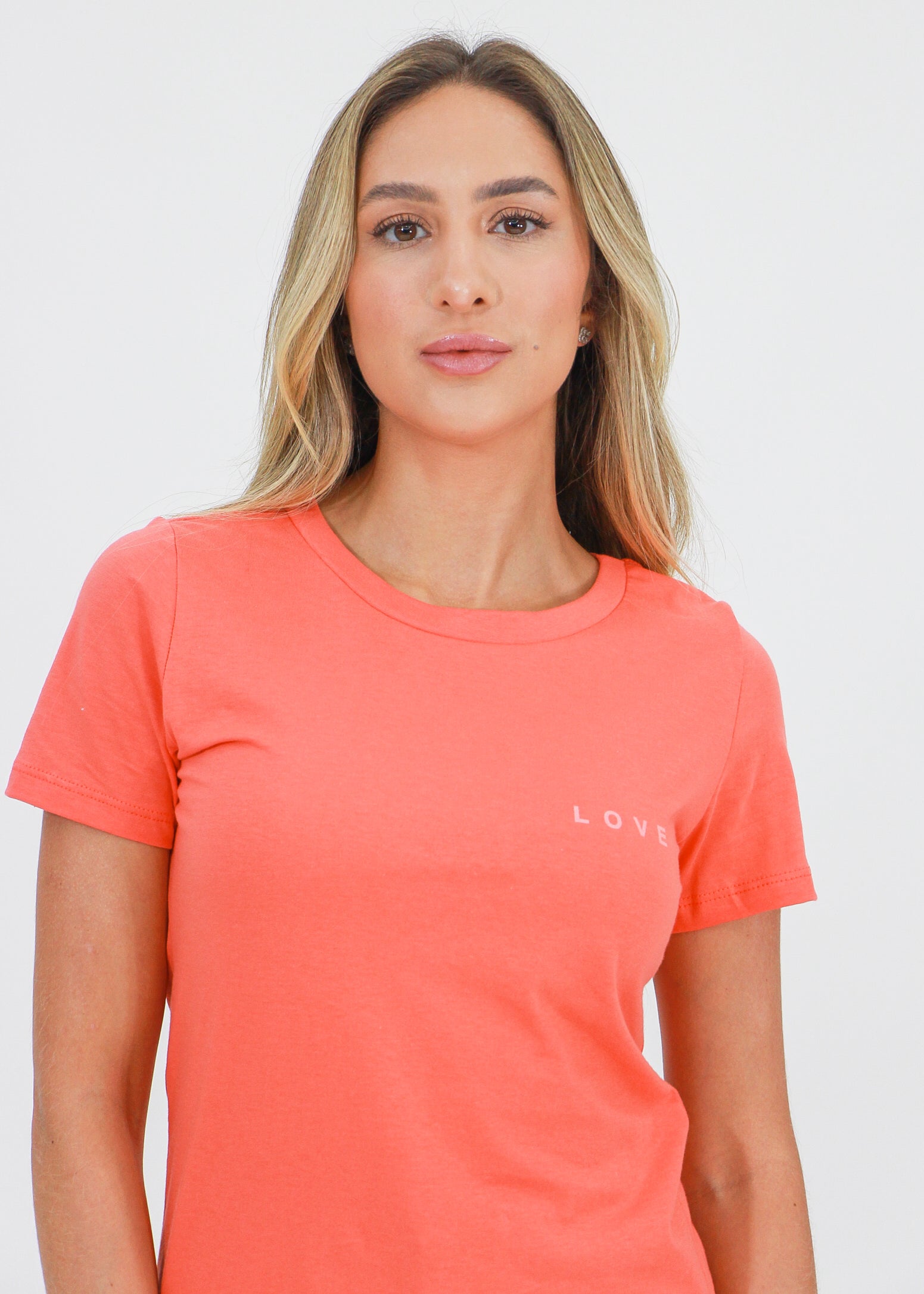 Camiseta Love - Coral