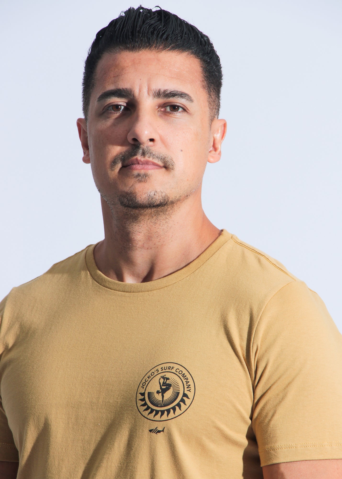 Camiseta Estampada Surf  - Ocre