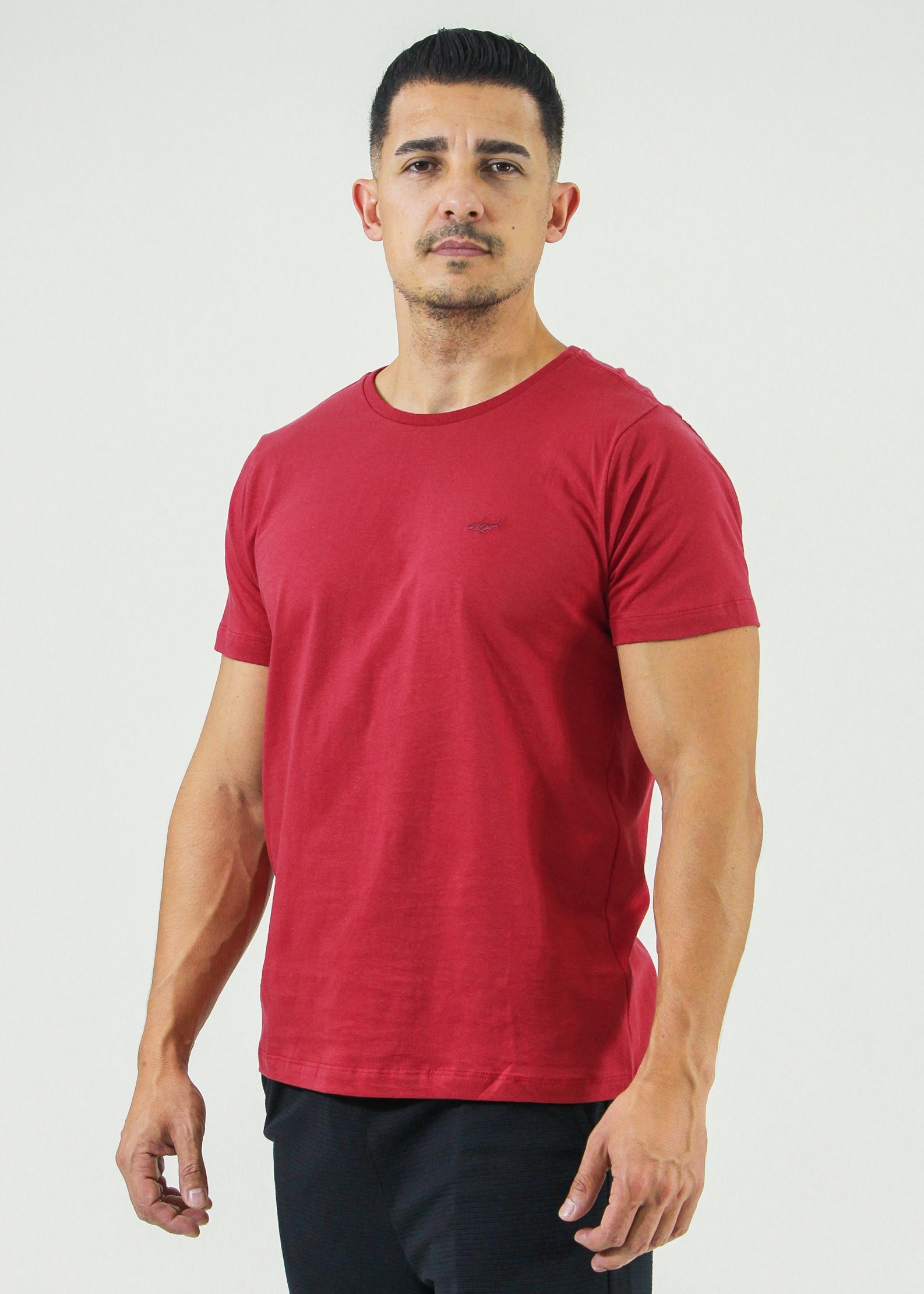 Camiseta Básica - Vermelha