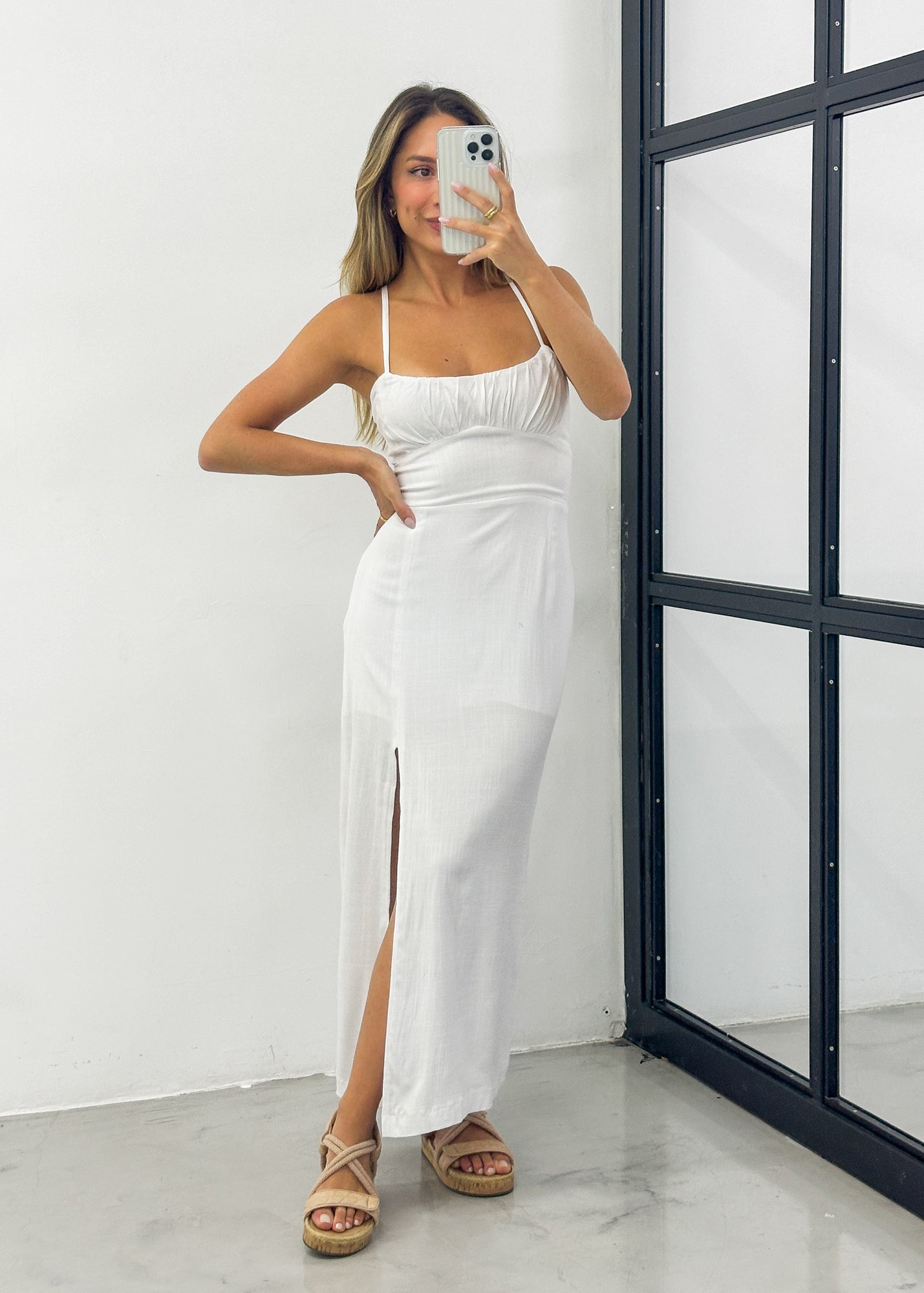 Vestido Midi Fenda - Branco