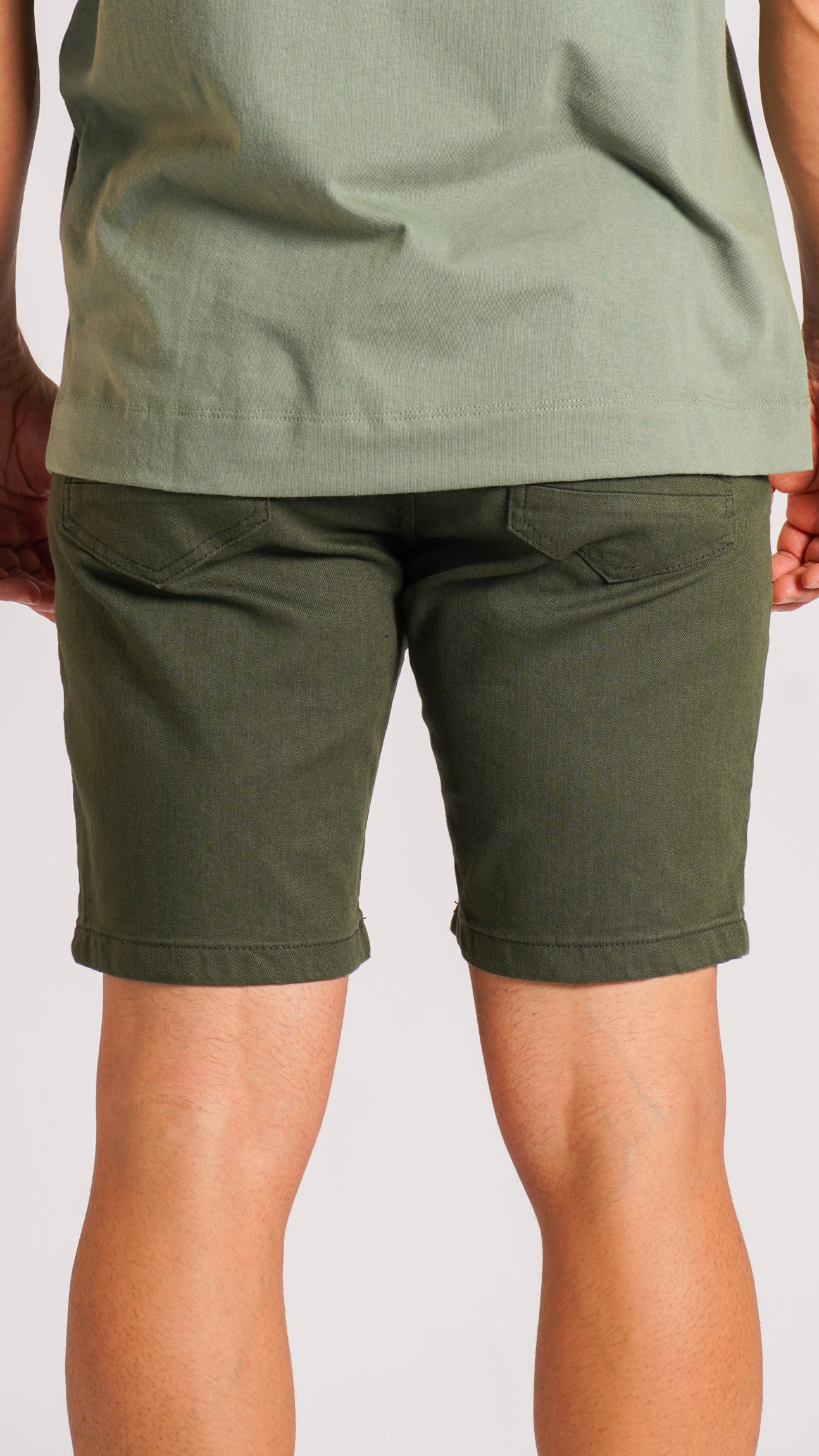 Bermuda Sarja Tulum - Verde Militar