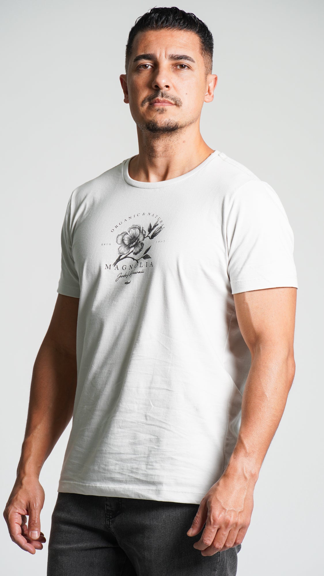 Camiseta Estampada Magnólia - Cinza