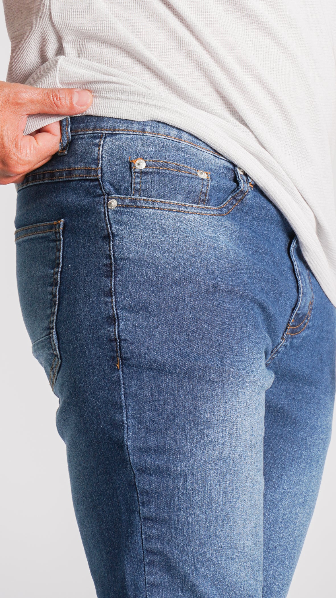 Calça Jeans - Escura Linha Caramelo