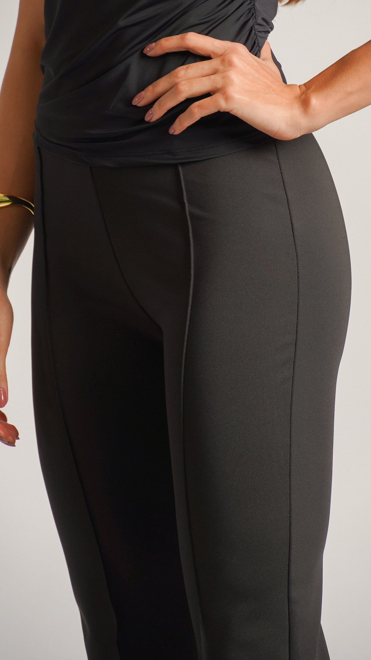 Calça Legging Flare - Preta