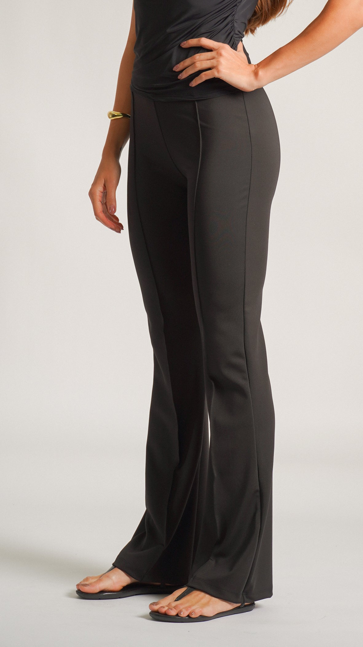 Calça Legging Flare - Preta