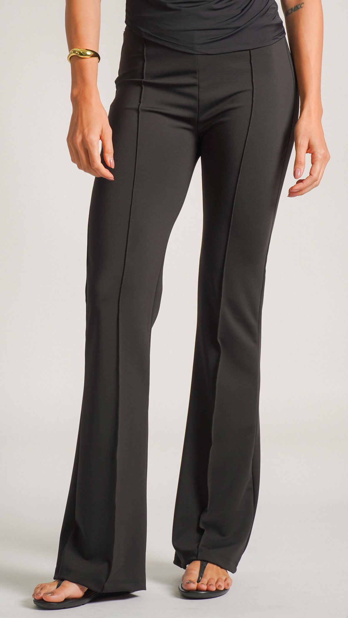 Calça Legging Flare - Preta