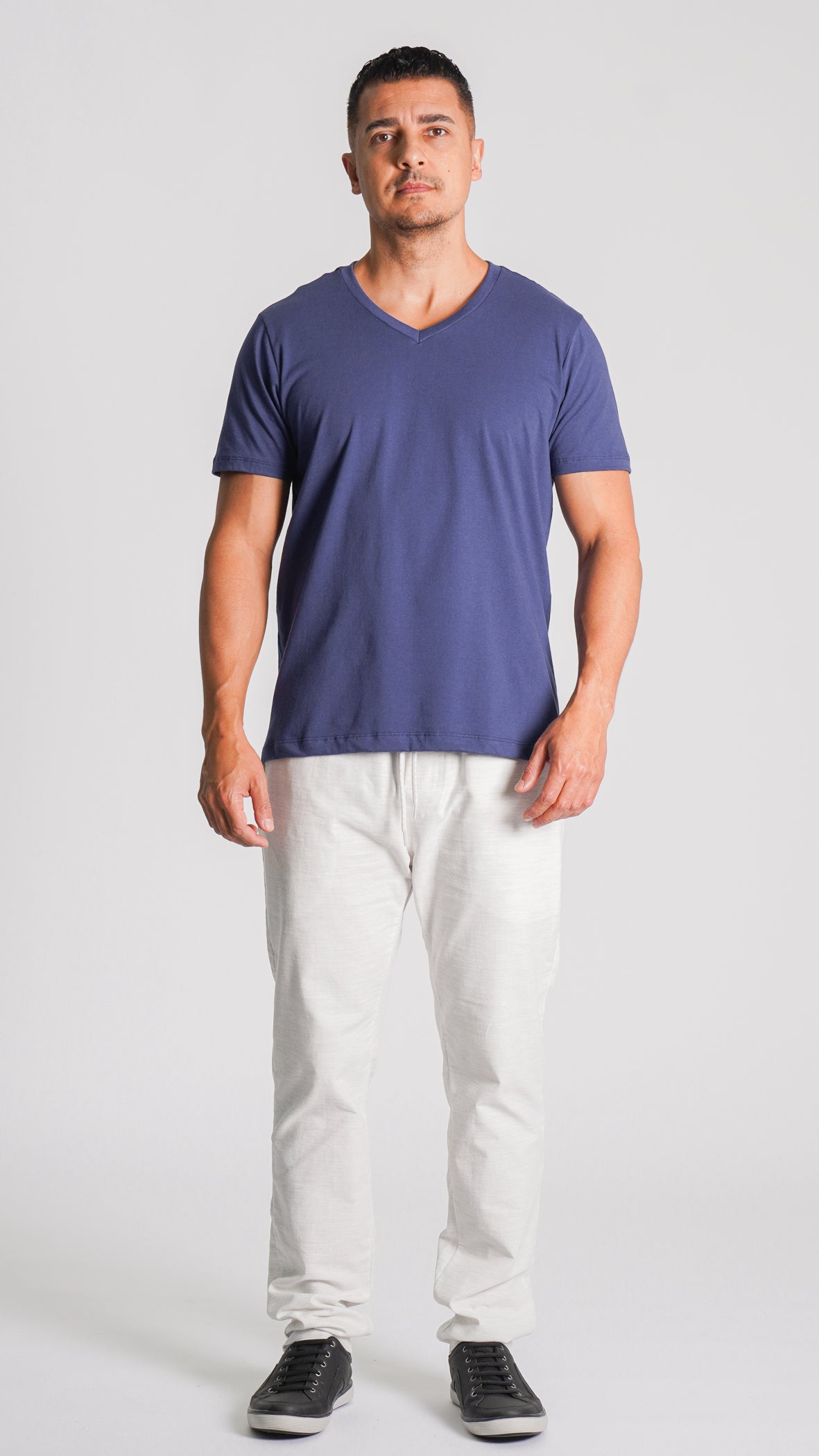 Camiseta Lisa Gola V - Azul