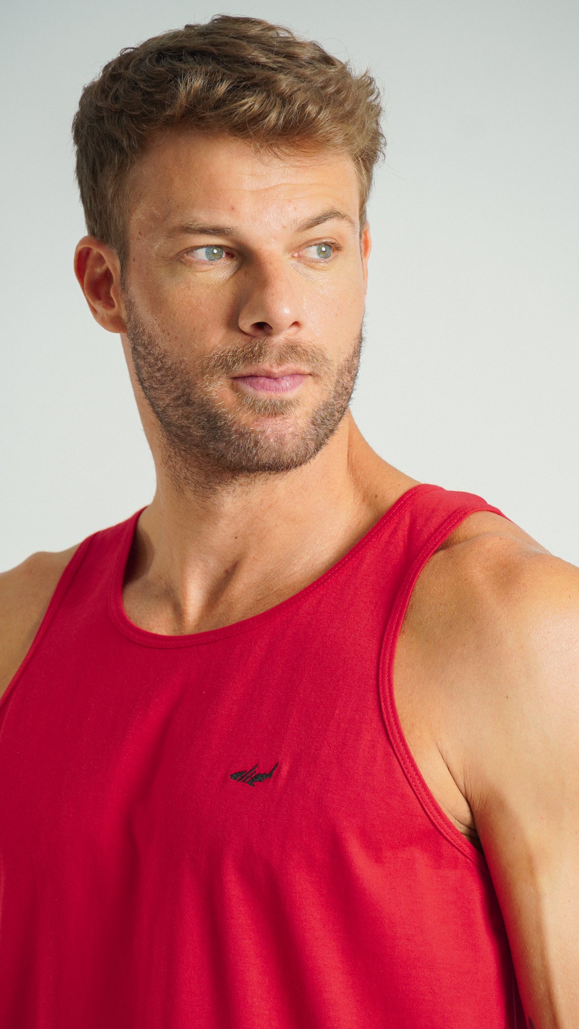 Regata Básica - Vermelha