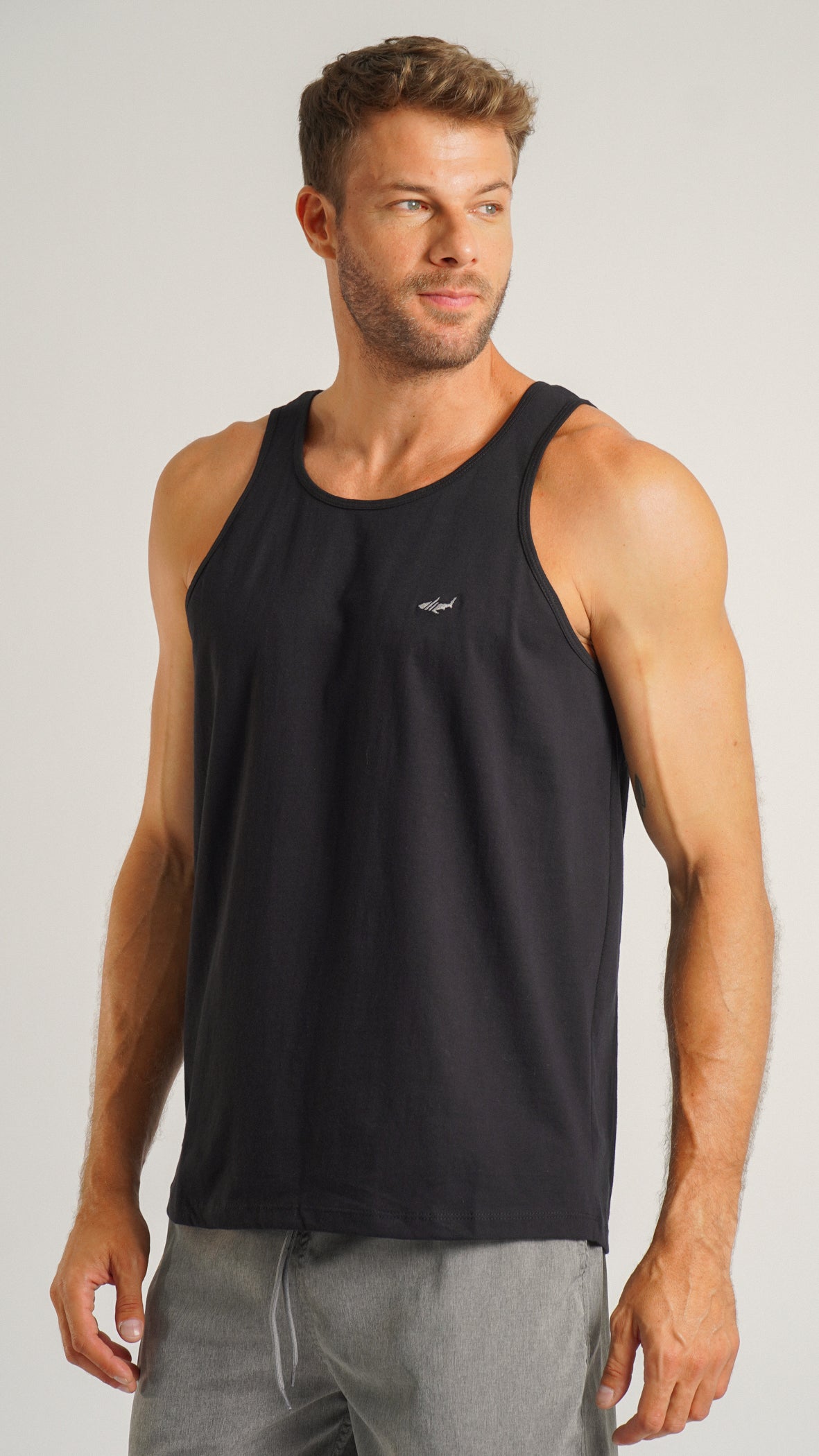 Regata Básica - Preta