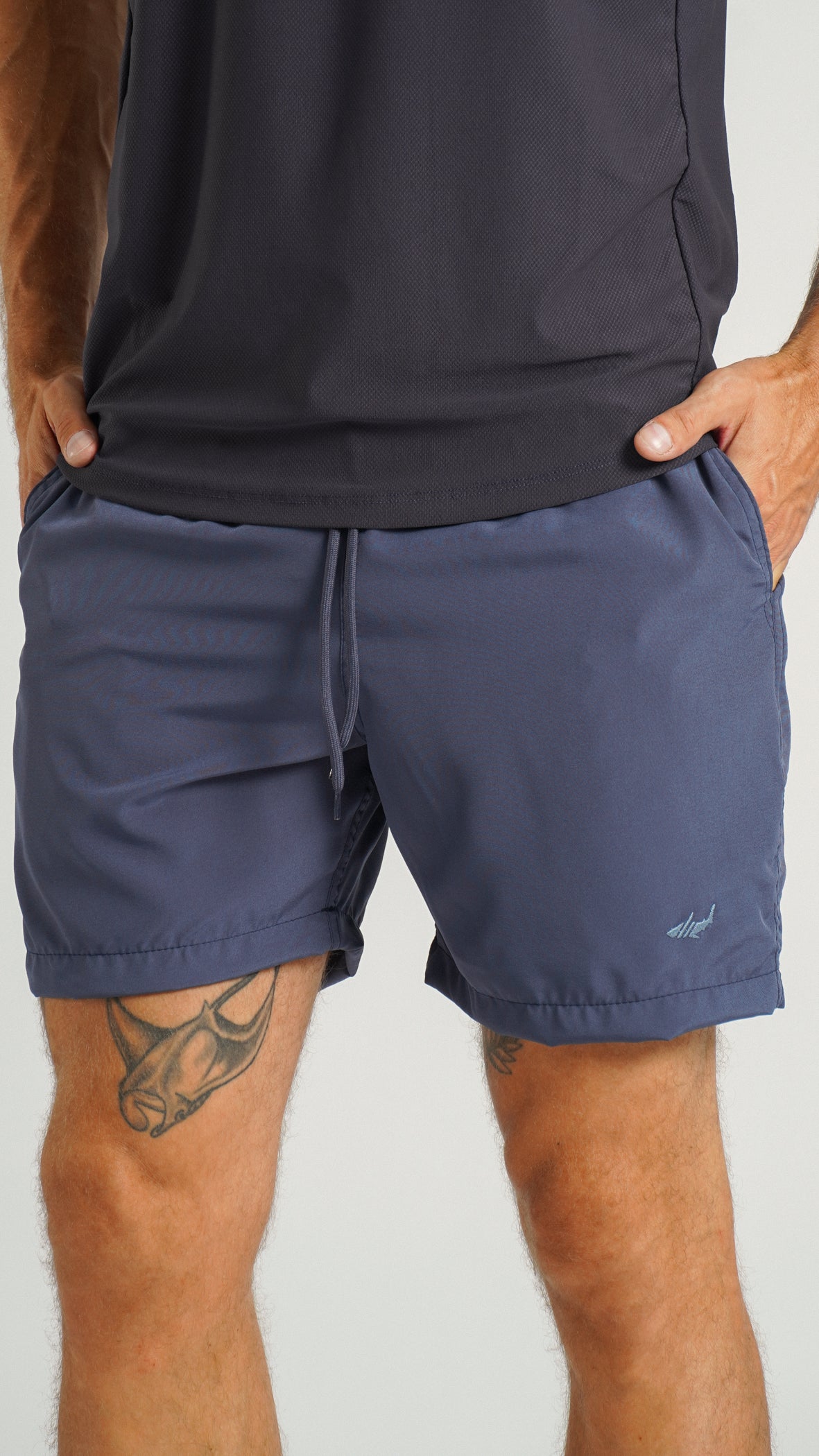 Bermuda Microfibra Curta - Azul Marinho