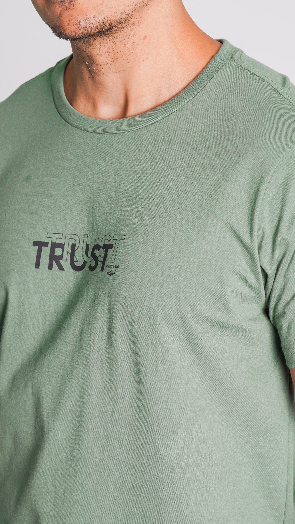Camiseta Estampada Trust - Verde