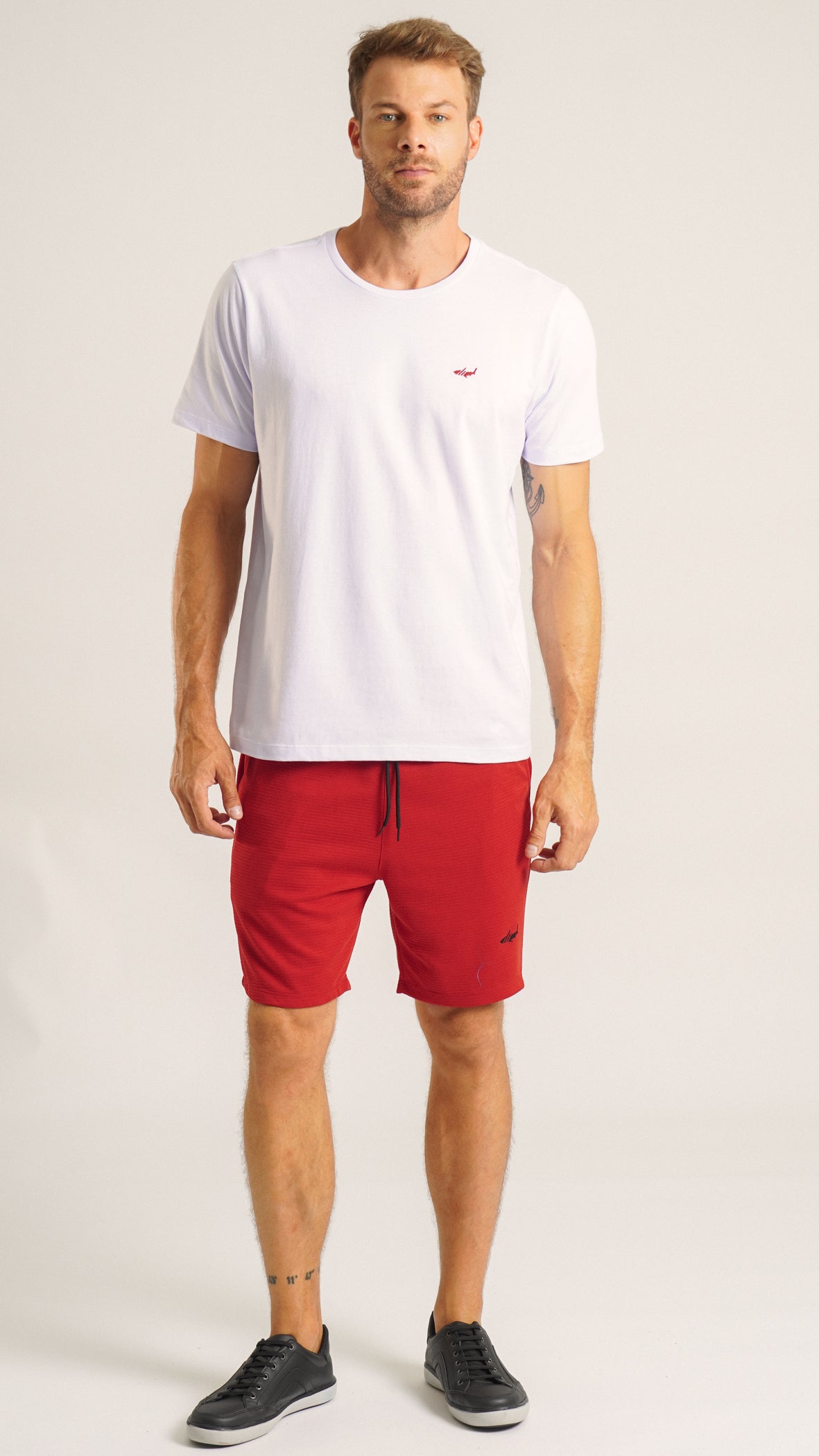 Camiseta Básica - Branca