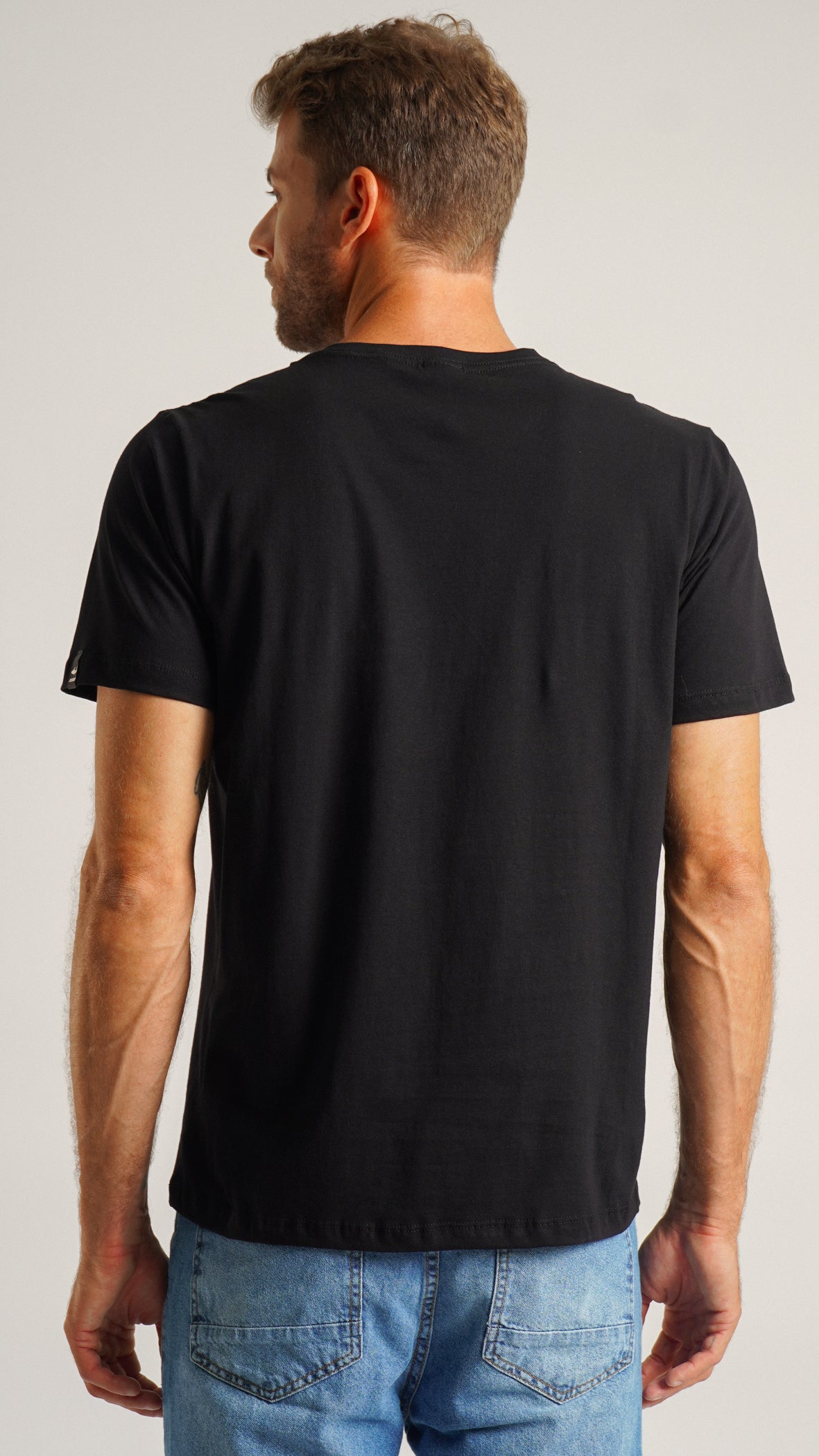 Camiseta Lisa - Preta