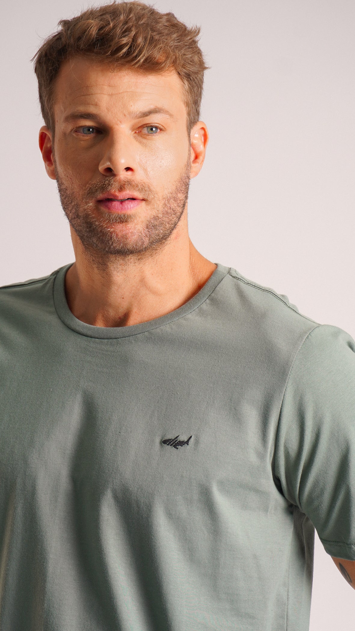 Camiseta Básica - Verde Militar