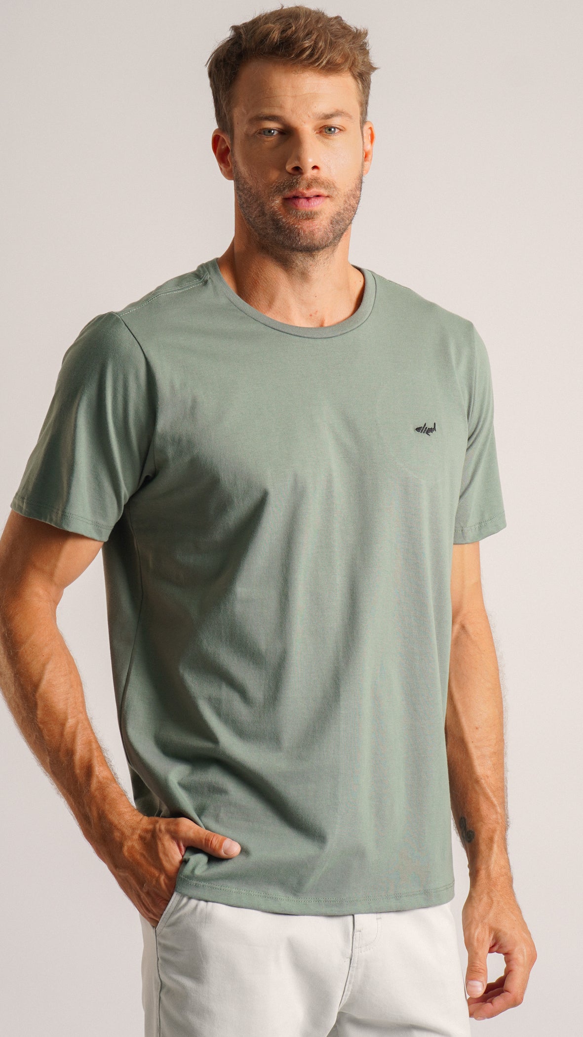 Camiseta Básica - Verde Militar