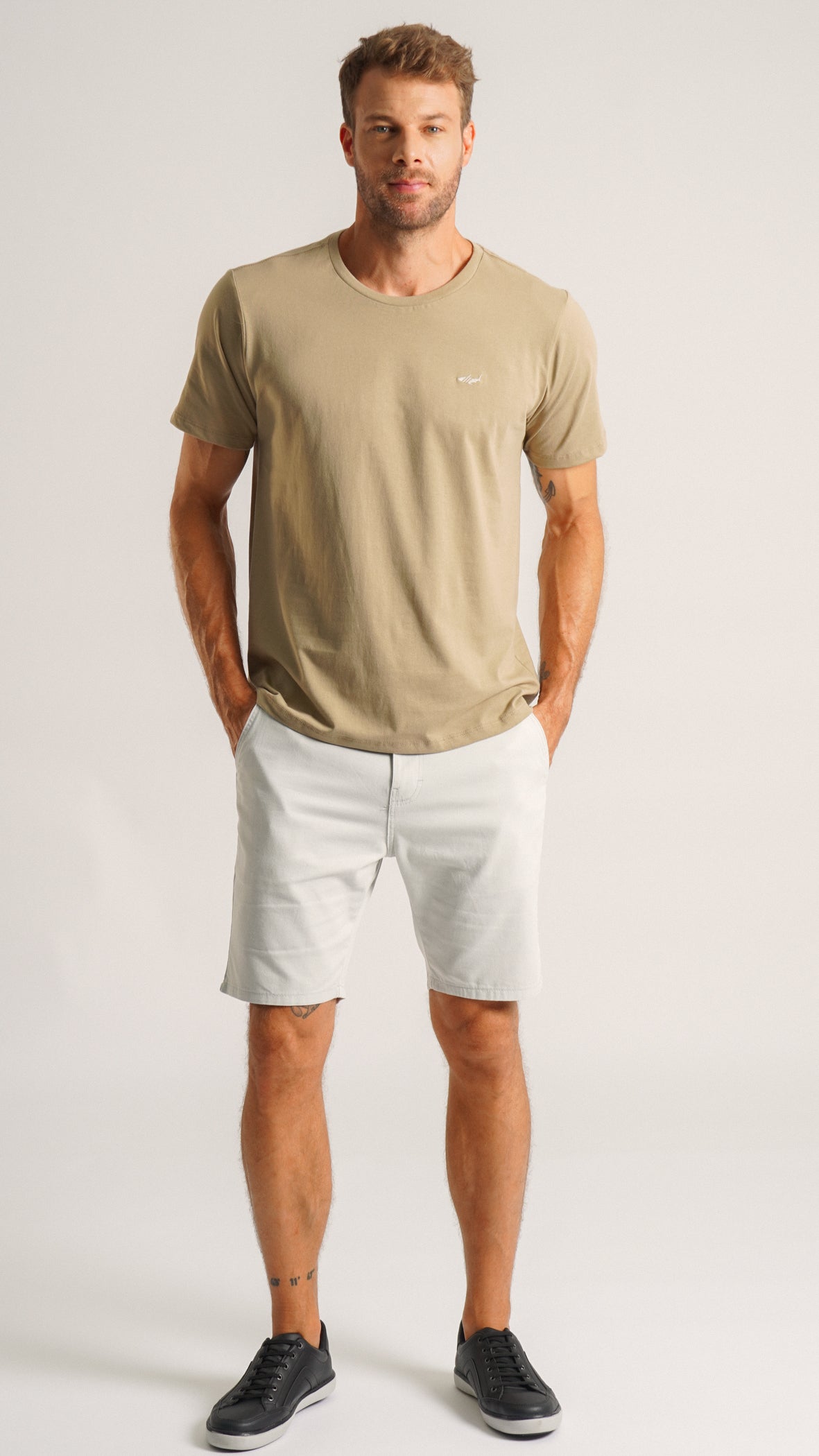 Camiseta Básica - Caqui