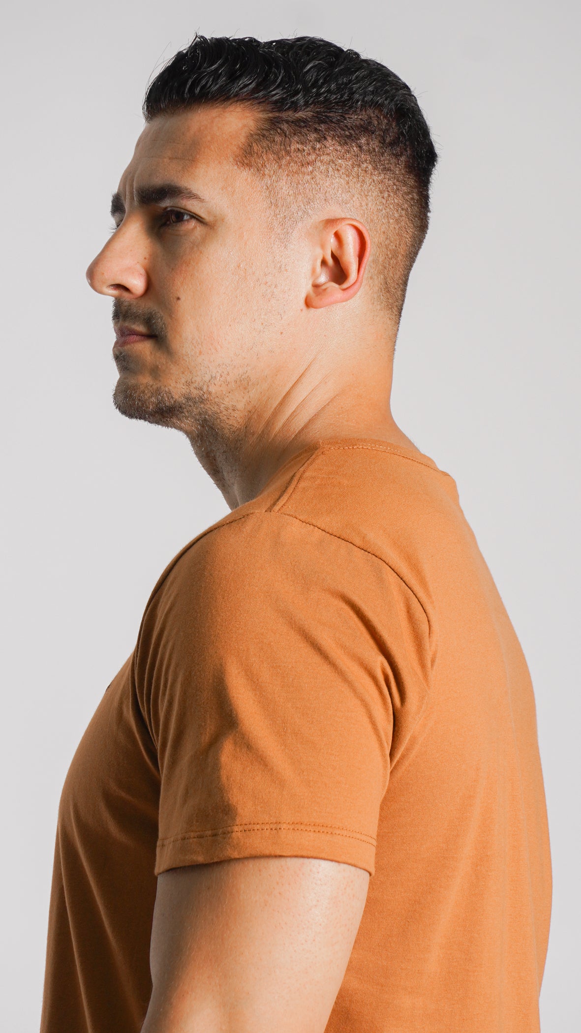 Camiseta Básica - Ocre