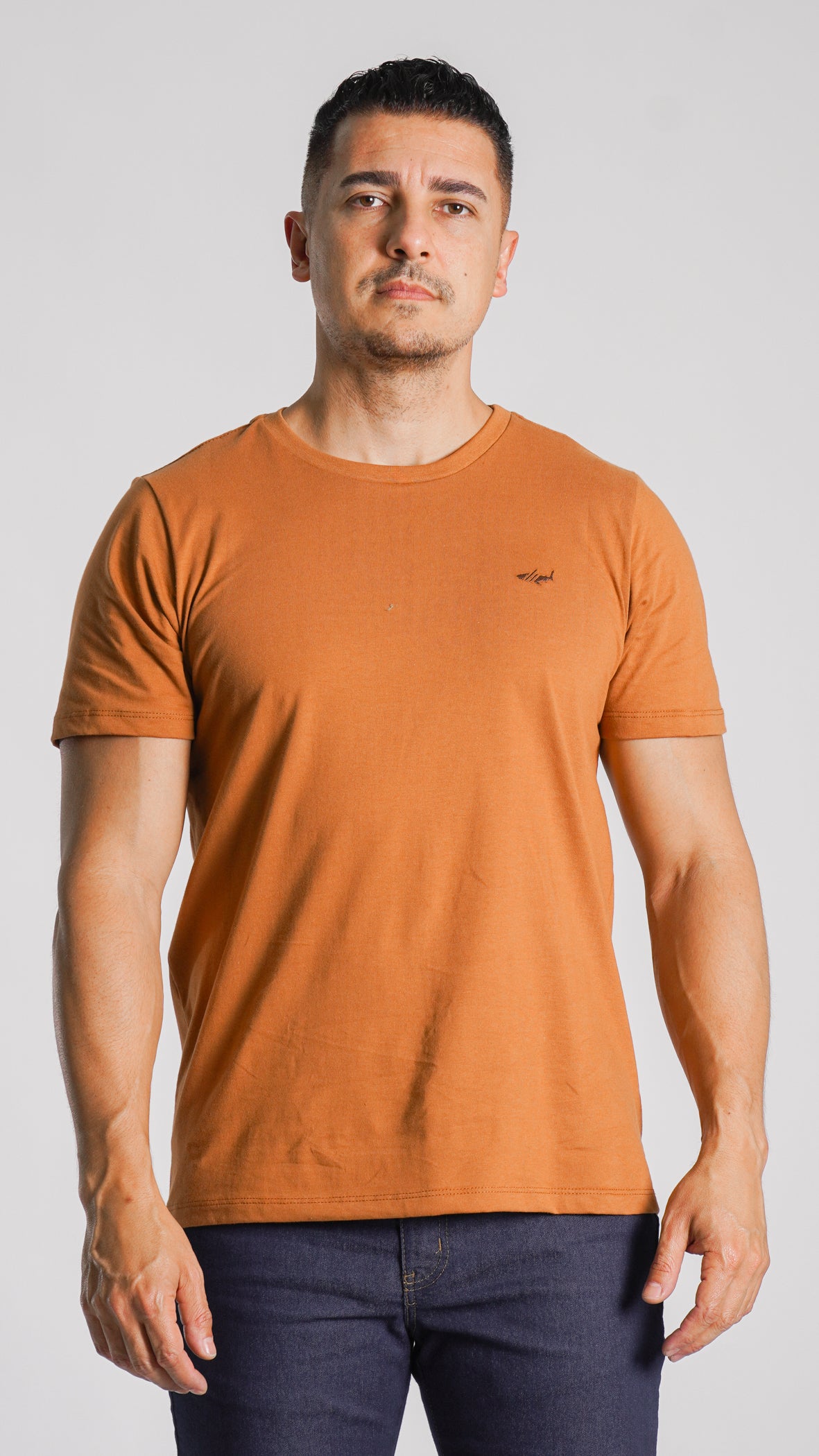 Camiseta Básica - Ocre