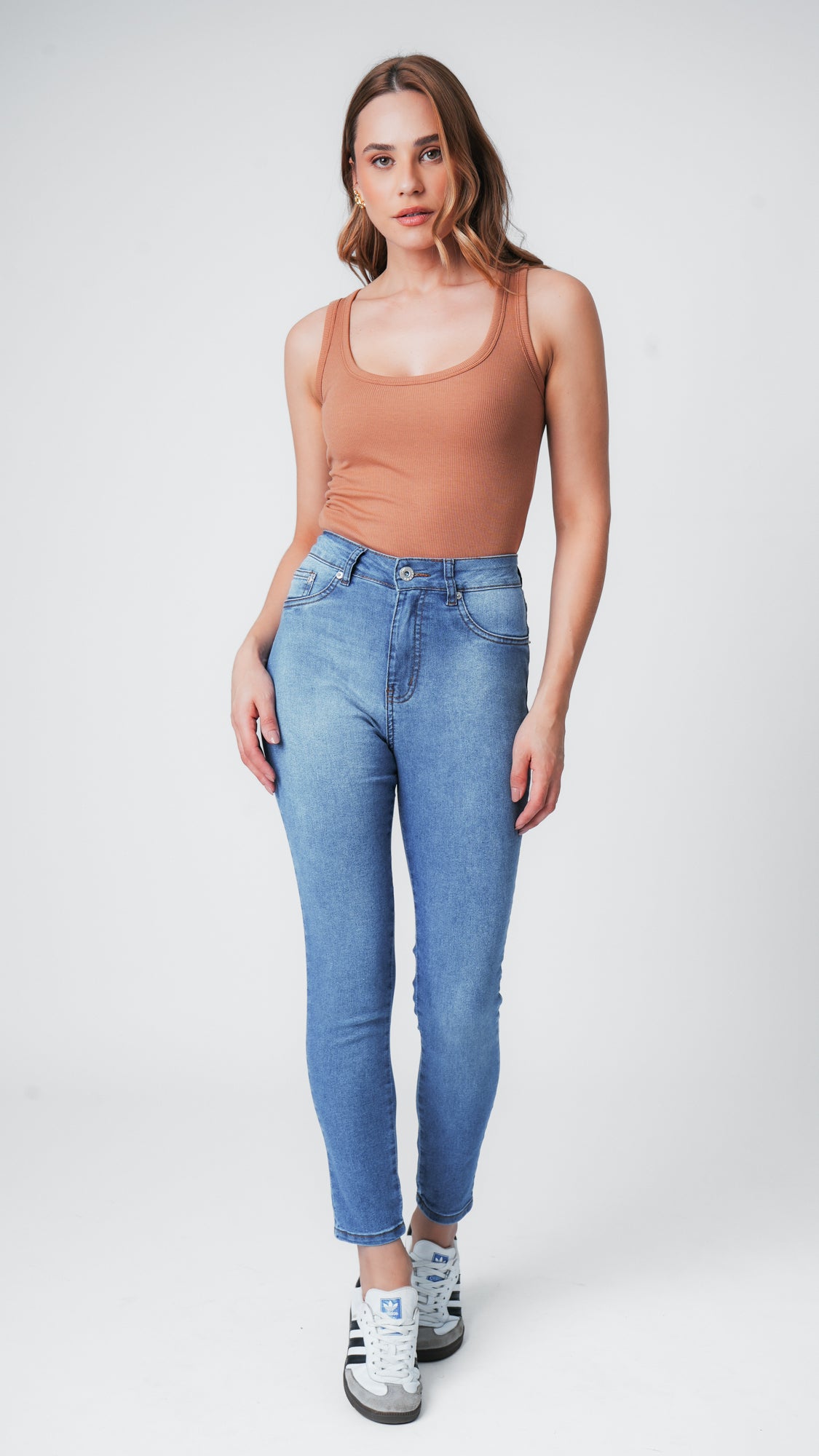 Calça Jeans - Clara Capri