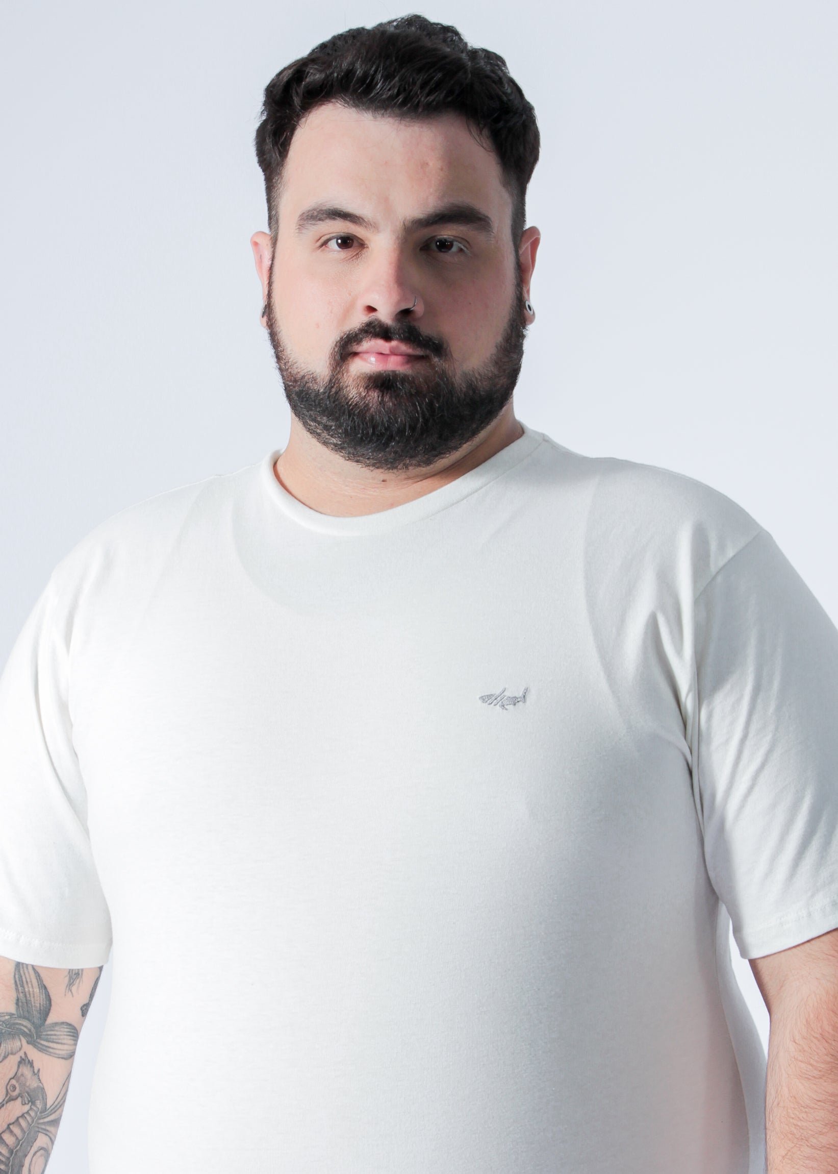 Camiseta Básica Plus Size - Cru