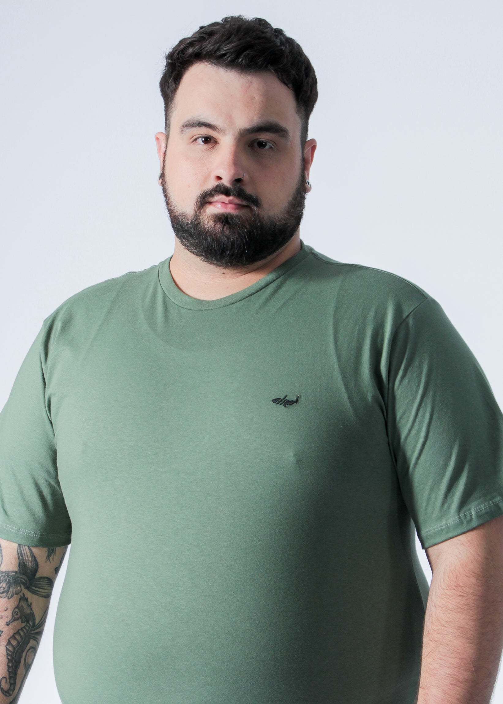 Camiseta Básica Plus Size - Verde