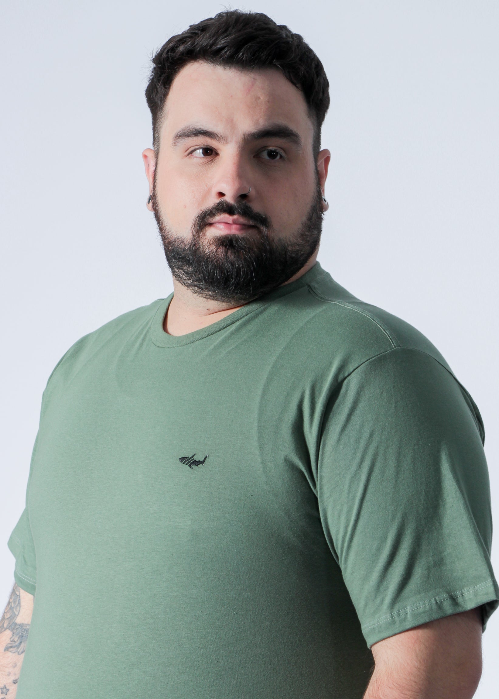 Camiseta Básica Plus Size - Verde