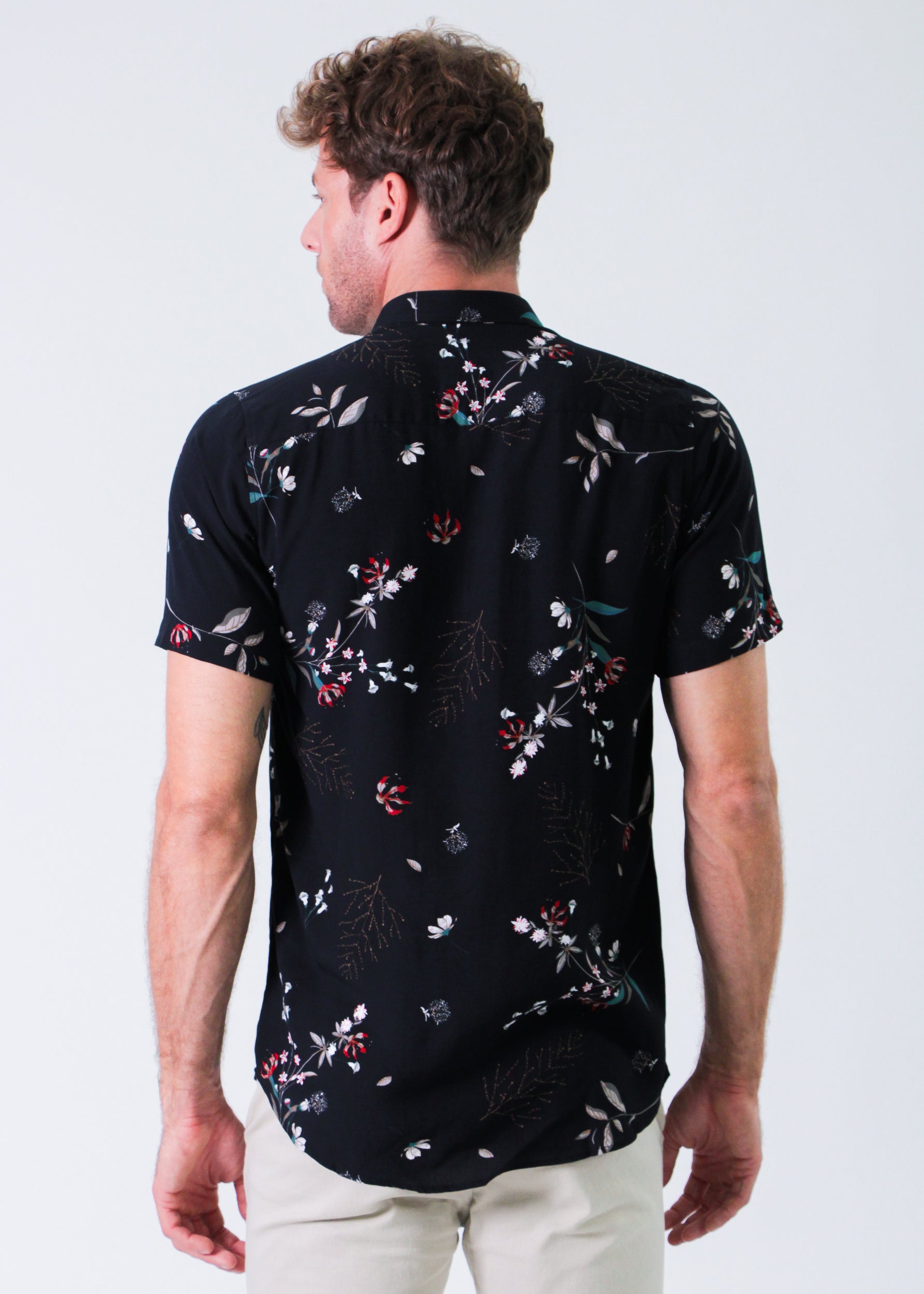 Camisa Floral - Preta