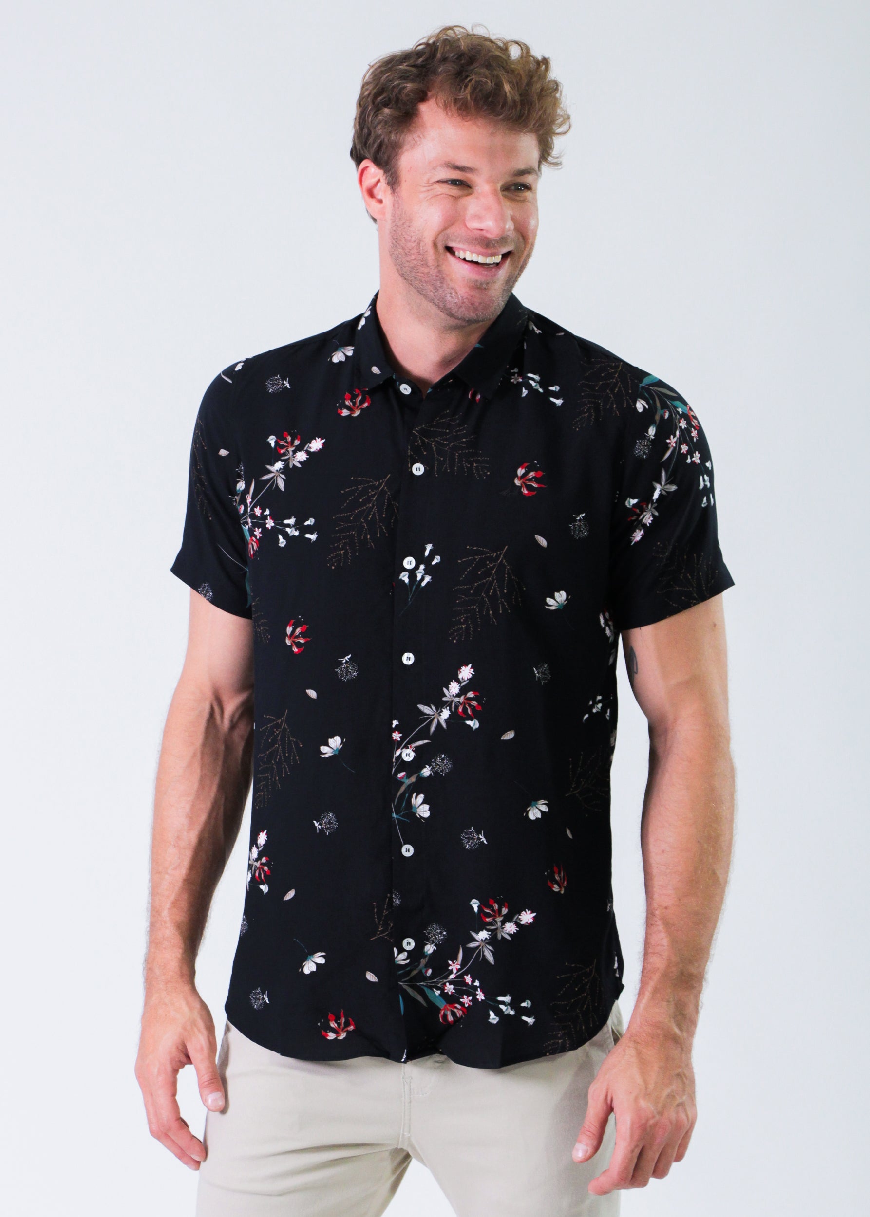 Camisa Floral - Preta