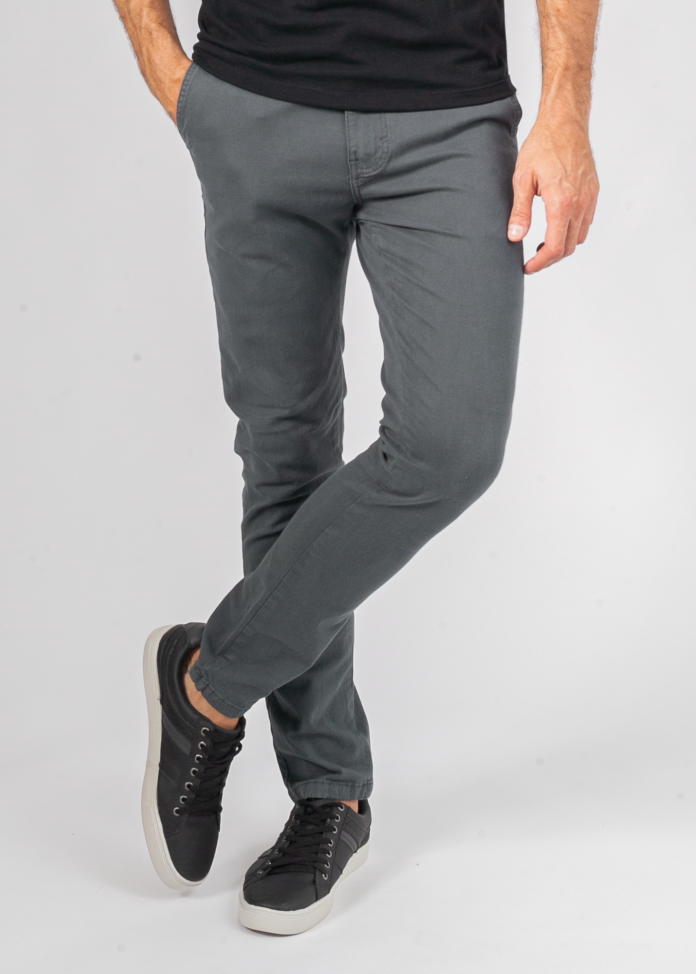 Calça Sarja Bolso Faca - Grafite